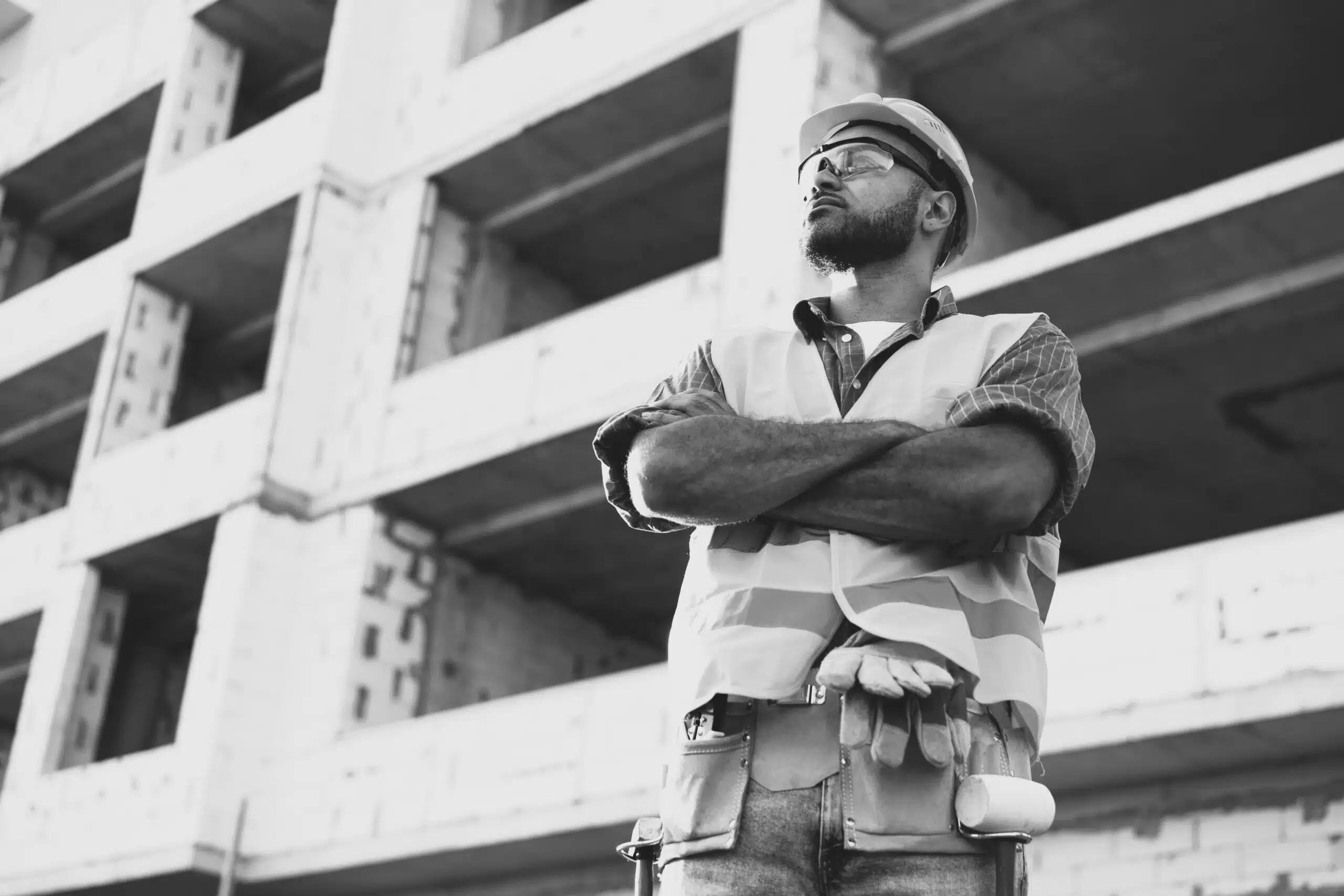 trabalhador-da-construcao-civil-no-local